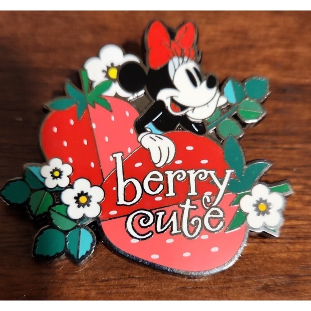 Disney Minnie Mouse Berry Cute strawberry‎ Food Mystery white flowers Pin 142162